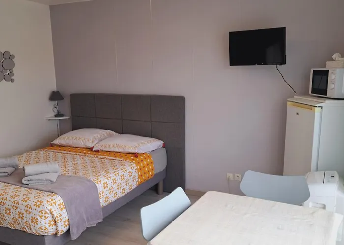 Moderne - Du Grazel * Gruissan